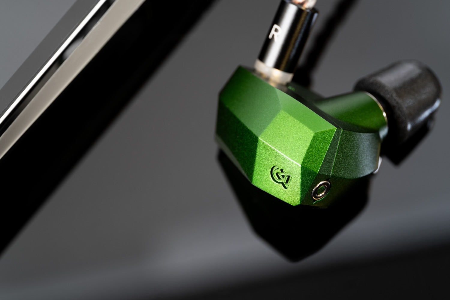 Campfire Audio イヤフォン Campfire Audio Mammoth・Holocene レビュー | それぞれのサウンド