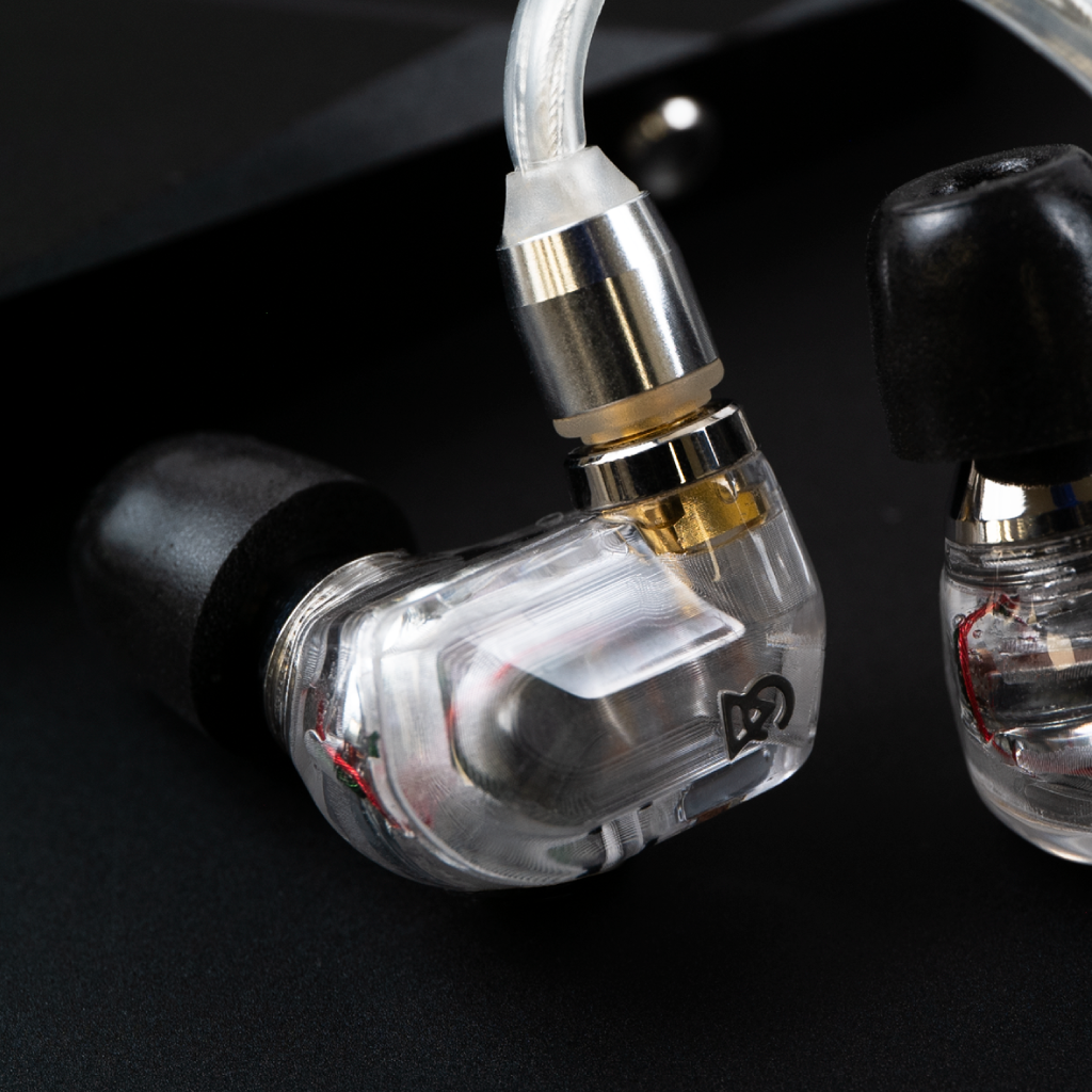 Iris - Hybrid IEM